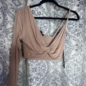 RORVEVER 21 ONE SLEEVED CROP TOP LONG SLEEVE BEIGE PINK